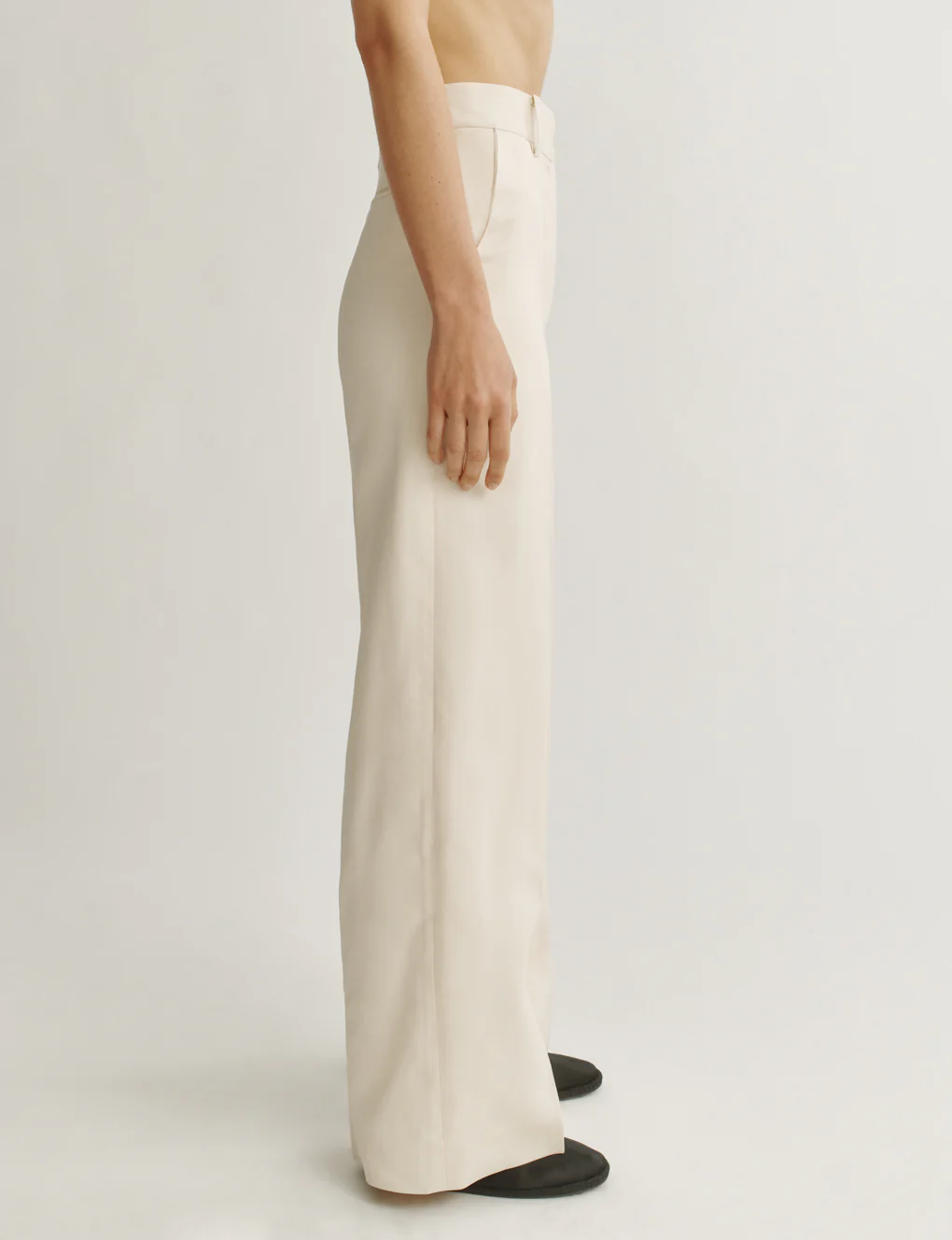 The Tailored Trousers in Wool Silk Suiting 3 The Tailored Trousers in Wool Silk Suiting