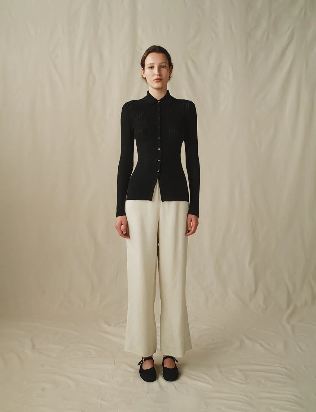 The Relaxed Pants in Textured Viscose